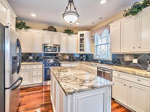 4th image of 1121 Lilly Vue Ct