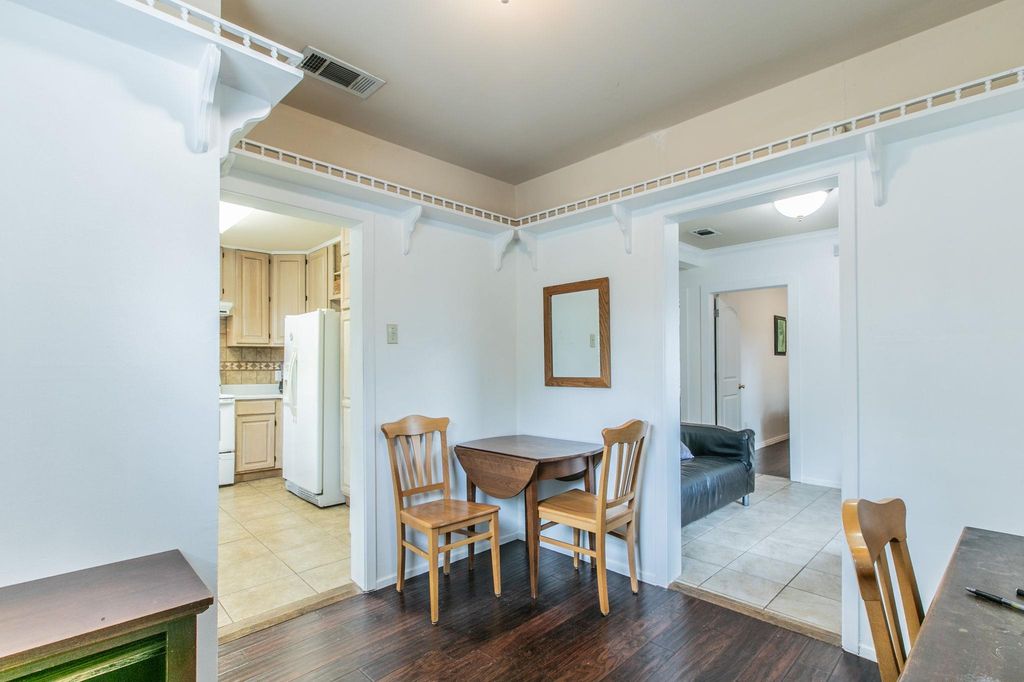 1107 Vargas Rd, Austin, TX - More