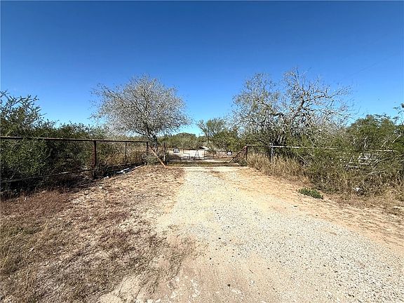 3rd image of 2647 Highway 359