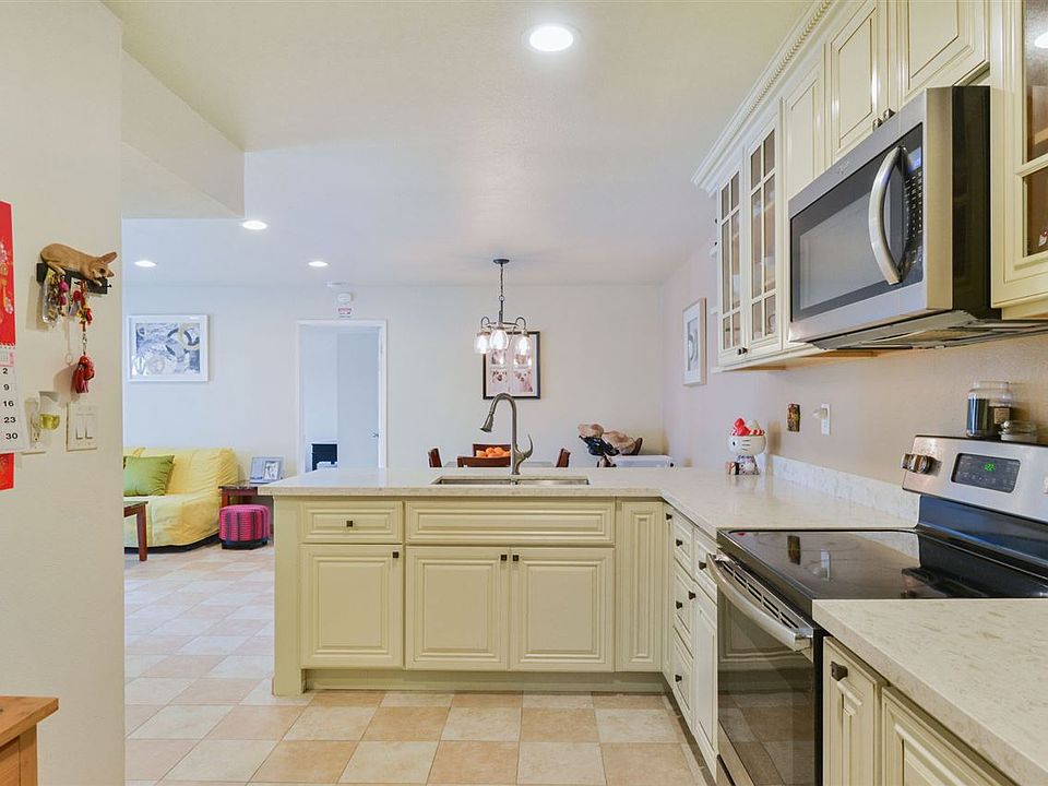 1st image of 83 Glenwood