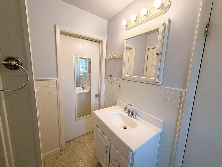 102 Church St — Photo 19
