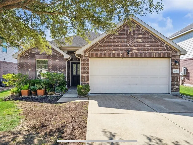 3039 Boxwood Springs Ln — Photo 2
