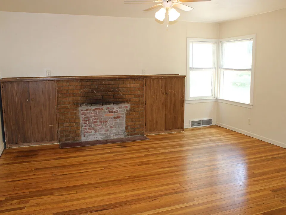 908 Kearney St