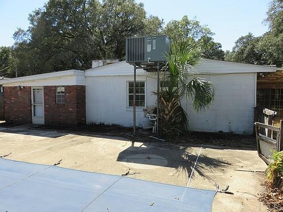 4th image of 814 S Madison Dr