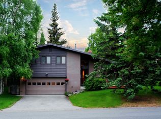 2205 Arlington Dr N, Anchorage, AK 99517