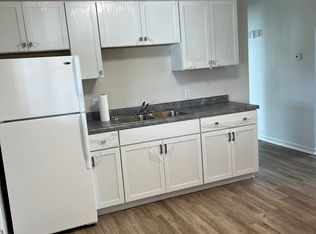 2611 75th St #4, Kenosha, WI 53143