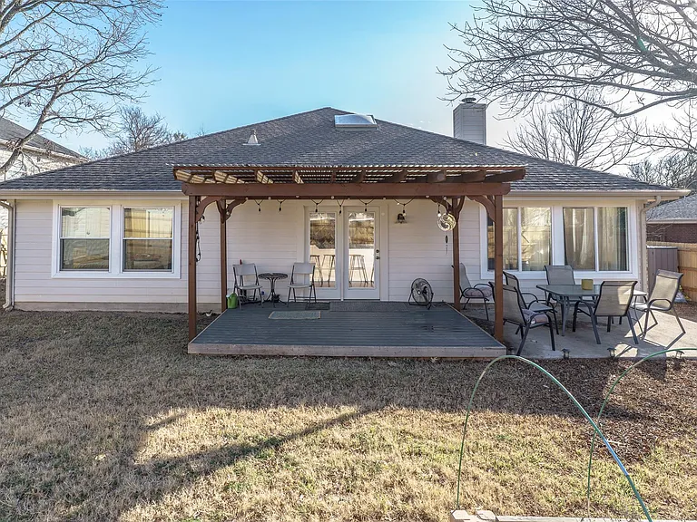 6700 Carisbrooke Ln — Photo 17