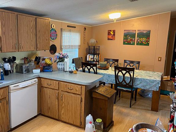 4th image of 189 NW Jordan Ct