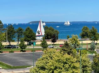 128 Gillis St, Traverse City, MI 49684