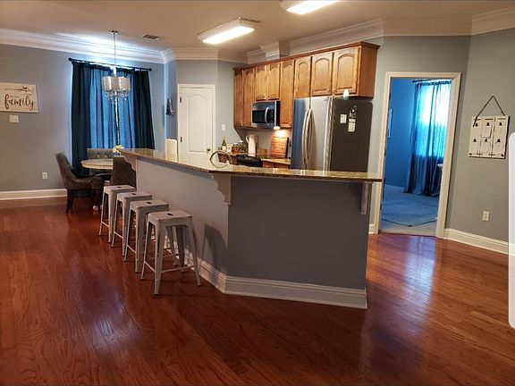 2nd image of 3630 Delaware Ave Unit 3630