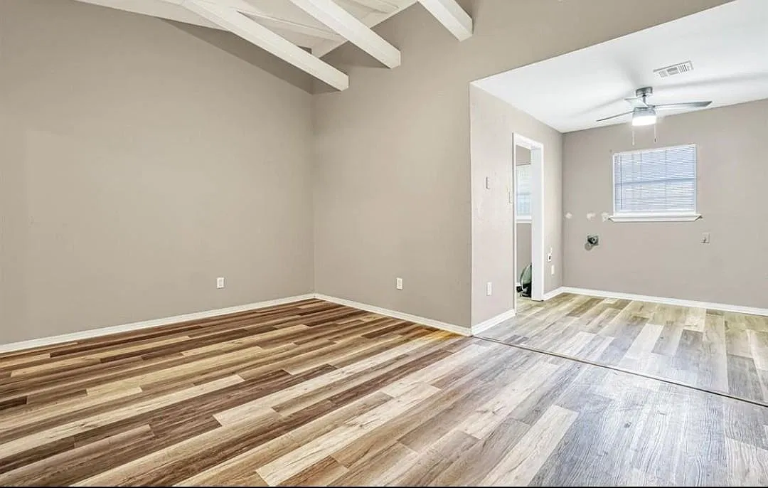 3 bed, 1000 sqft, $1,000 — Photo 3