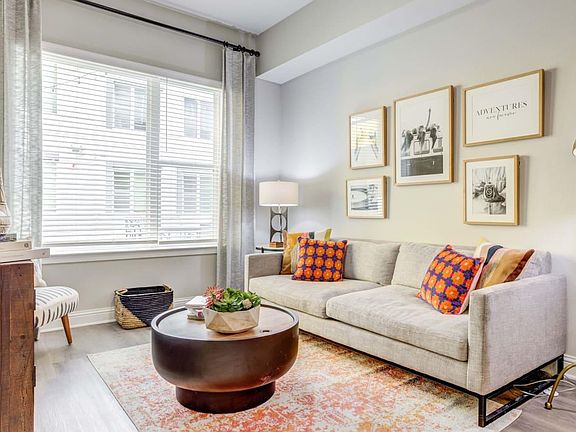 4th image of 1600 Grove Blvd #1325