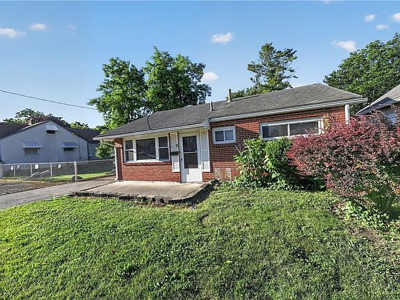 2nd image of 3736 Evansville Ave
