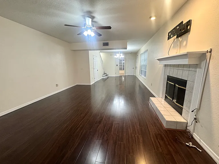 2800 Countryside Blvd #1-33 — Photo 22