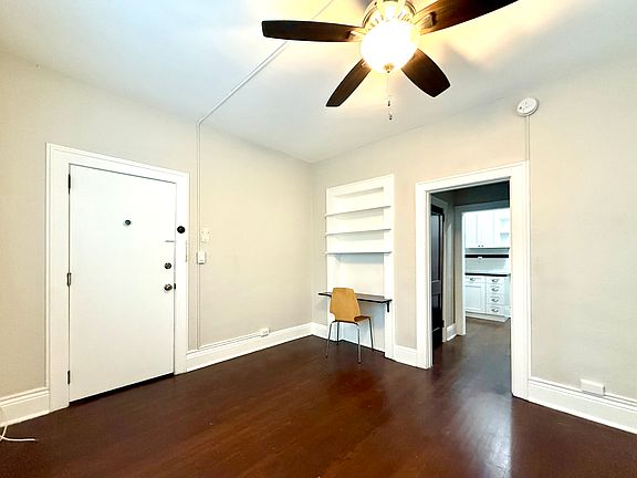 3rd image of 126 Mendoza Ave APT 6