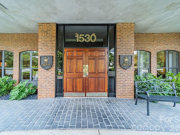 2nd image of 1530 Queens Rd APT 304