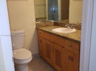 2500 NE 193rd St UNIT 2502, Miami, FL 33180