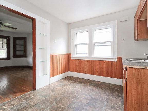 5th image of 954 E 239th St #2