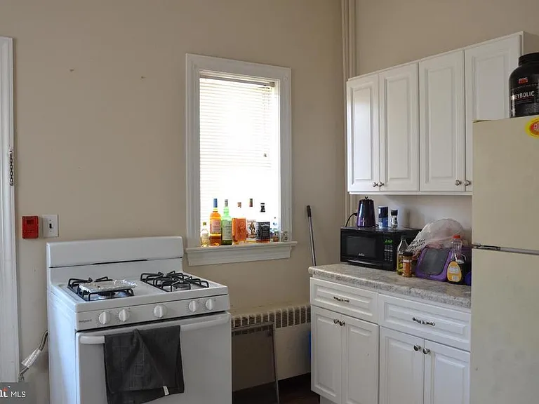 208 W Gay St #2 — Photo 10