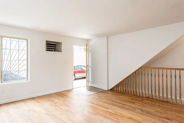 Rented by Nooklyn NYC LLC | media 29