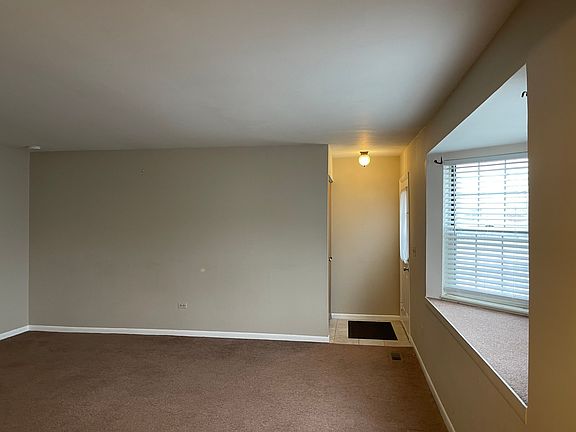3rd image of 461 N Cambridge Dr #461