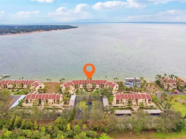 7540 Sunshine Skyway Ln S APT 122, Saint Petersburg, FL 33711