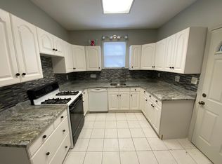 84 Pleasant St, Cambridge, MA 02139