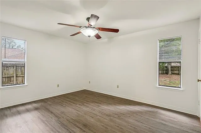 304 Teal Ct — Photo 14