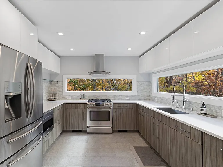 27 Landfall Rd — Photo 14