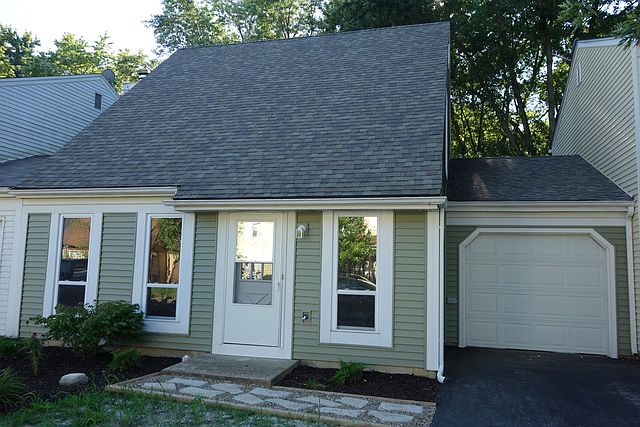1st image of 3S158 Birchwood Dr