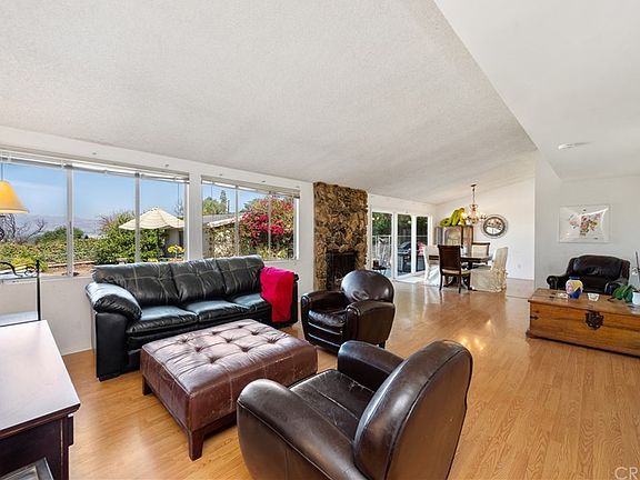 5th image of 20601 Oxnard St