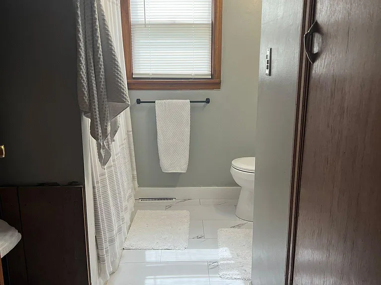 922 N 7th St — Photo 9