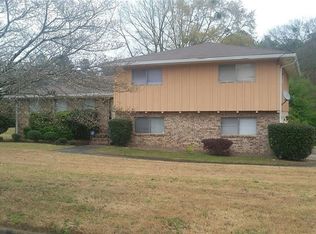 2445 Ravencliff Rd, Atlanta, GA 30349