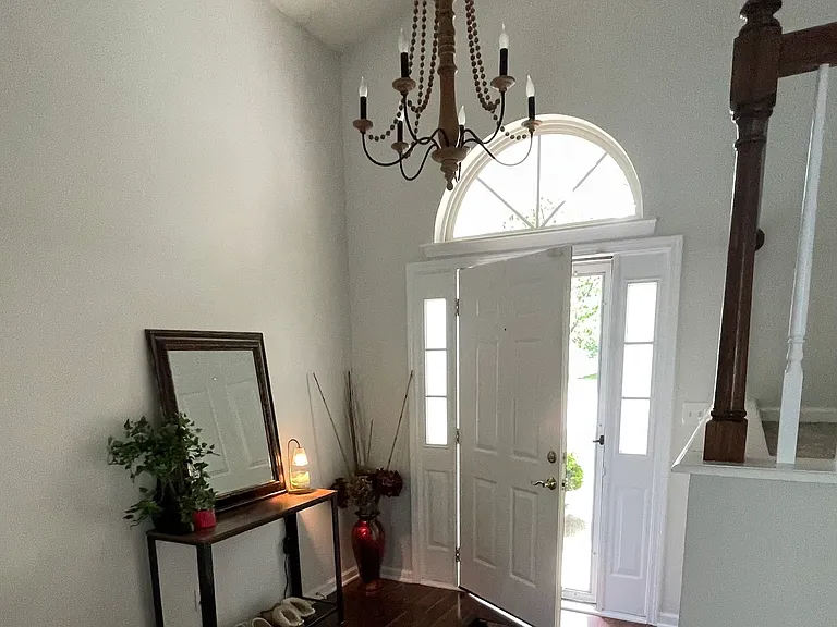 645 Declaration Ct — Photo 8