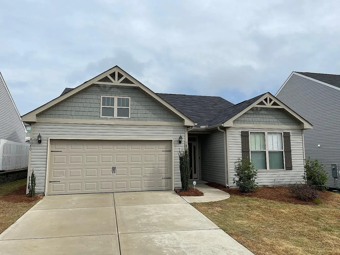 4 bed, 1672 sqft, $1,950 — Photo 1