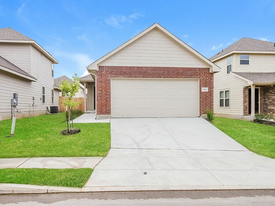 9306 Dogwood Hl