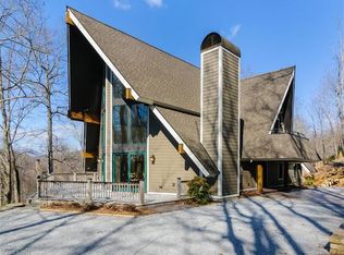 14 Sugar Maple Dr, Mills River, NC 28759