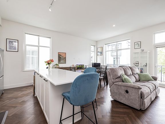 4th image of 17555 57a Ave #27