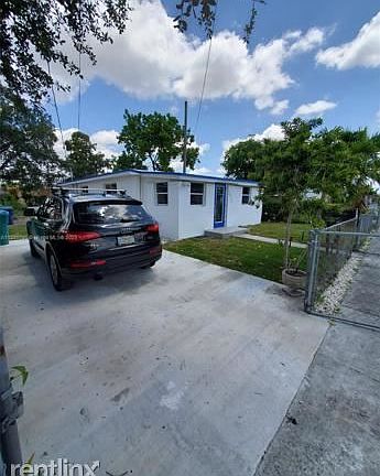 4th image of 1815 NW 152nd St