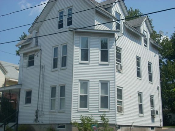 2nd image of 39 Greenville St