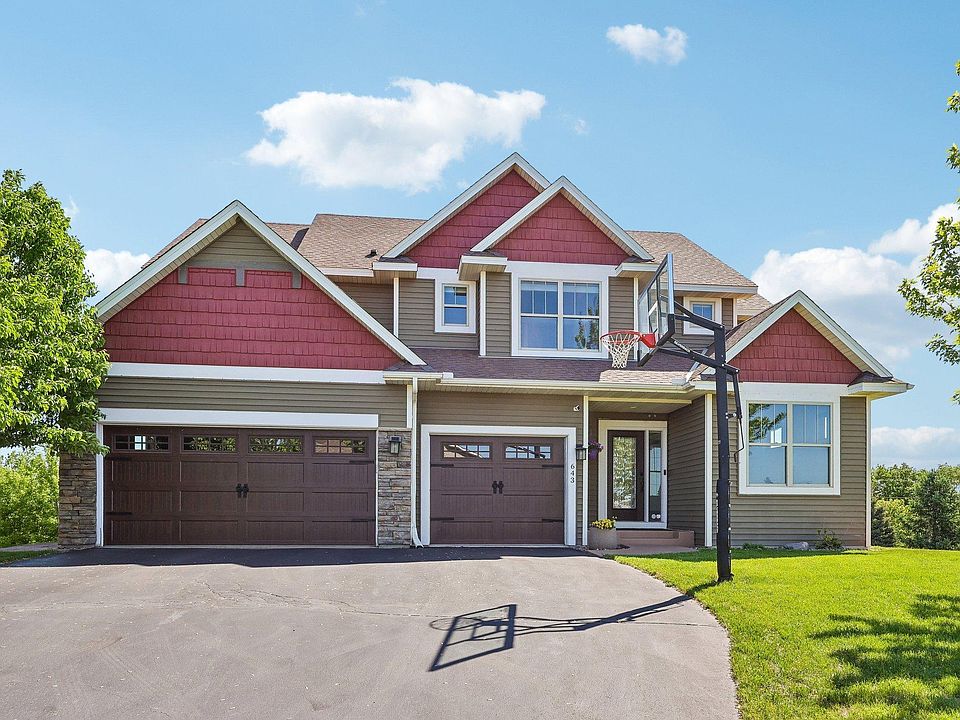 1st image of 643 Parkside Ct
