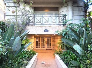 448 N Oakhurst Dr UNIT 1, Beverly Hills, CA 90210