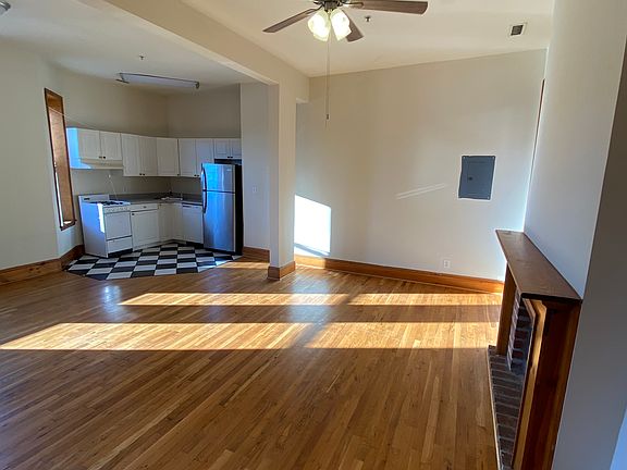 5th image of 909 W Grace St APT 5