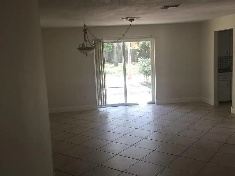 1317 Gulfview Woods Ln — Photo 14