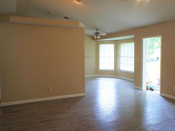 5th image of 828 Laurelridge Ct