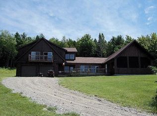 1073 Upper Quarry Rd, Newport, VT 05855