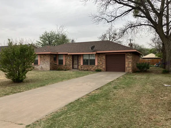 904 Cedar St, Seymour, TX 76380
