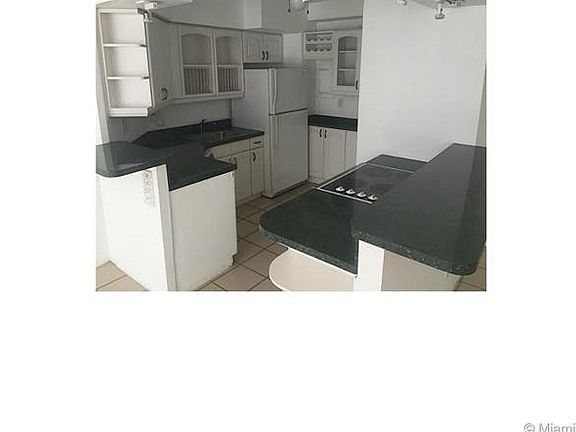 5th image of 1430 Brickell Bay Dr Ph 3