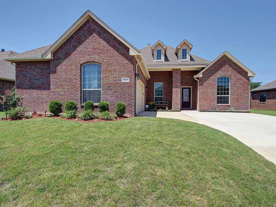 1st image of 3001 Marigold Ln