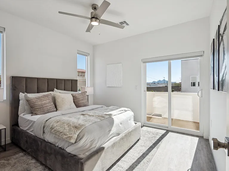 Agave Townhomes — Photo 122